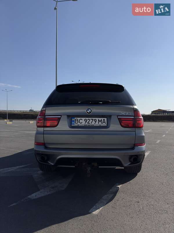 Позашляховик / Кросовер BMW X5 2010 в Львові