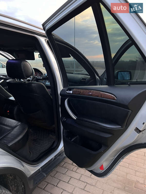 Позашляховик / Кросовер BMW X5 2002 в Володимирі