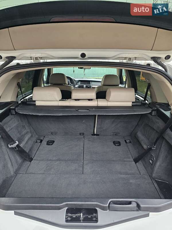 Позашляховик / Кросовер BMW X5 2011 в Запоріжжі
