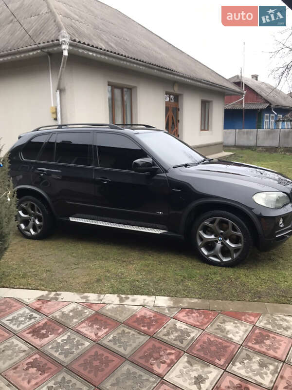 Внедорожник / Кроссовер BMW X5 2008 в Новоселице