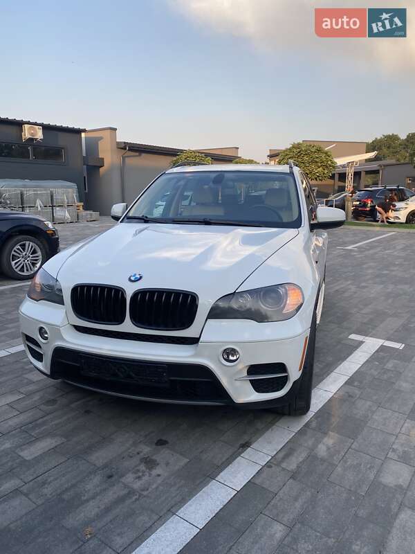 Внедорожник / Кроссовер BMW X5 2010 в Луцке