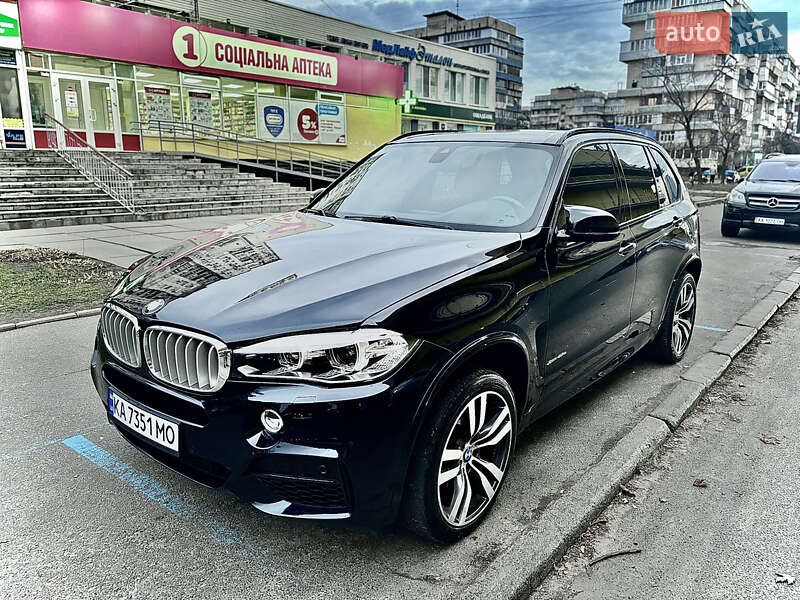 Позашляховик / Кросовер BMW X5 2017 в 