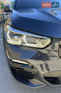 Внедорожник / Кроссовер BMW X5 2019 в 