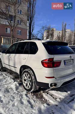 Внедорожник / Кроссовер BMW X5 2011 в 