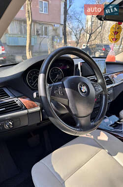 Внедорожник / Кроссовер BMW X5 2011 в 