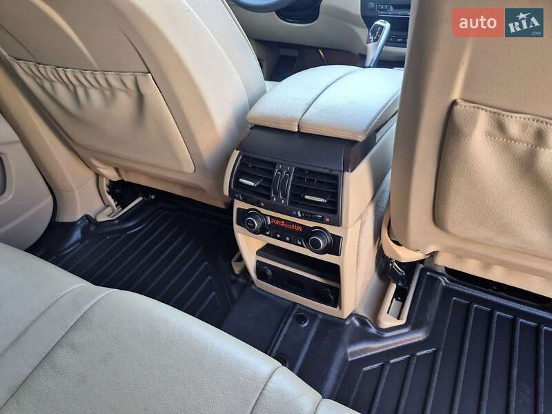 Внедорожник / Кроссовер BMW X5 2012 в Виннице