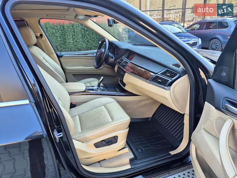 Внедорожник / Кроссовер BMW X5 2012 в Виннице