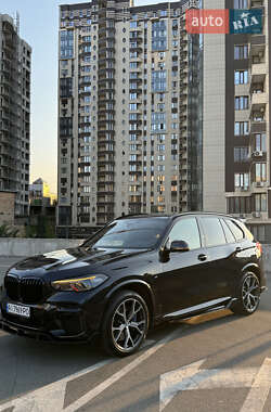 Позашляховик / Кросовер BMW X5 2022 в 