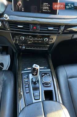 Внедорожник / Кроссовер BMW X5 2015 в 