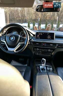Внедорожник / Кроссовер BMW X5 2015 в 