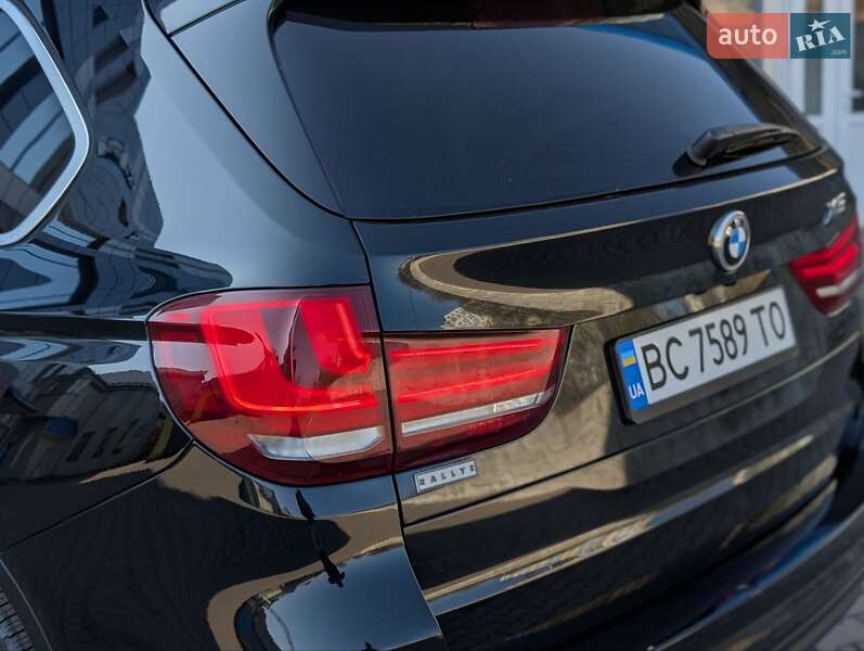 Позашляховик / Кросовер BMW X5 2015 в Косові