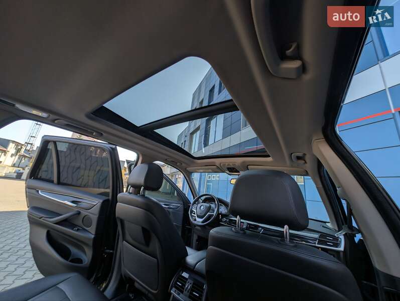 Позашляховик / Кросовер BMW X5 2015 в Косові