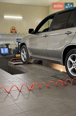 Внедорожник / Кроссовер BMW X5 2004 в 