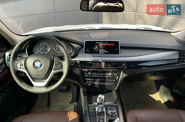 Позашляховик / Кросовер BMW X5 2016 в 