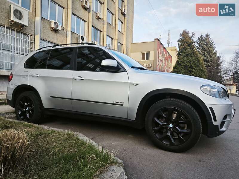 Позашляховик / Кросовер BMW X5 2010 в Львові