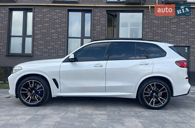 Позашляховик / Кросовер BMW X5 2022 в 
