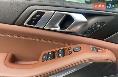 Позашляховик / Кросовер BMW X5 2022 в 