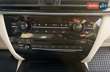 Внедорожник / Кроссовер BMW X5 2015 в 
