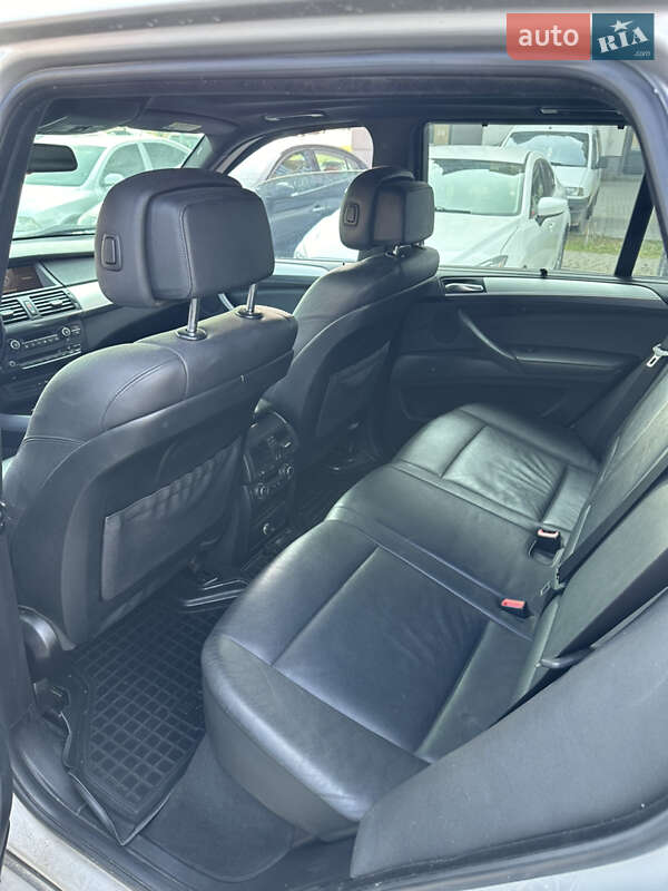 Позашляховик / Кросовер BMW X5 2009 в Львові