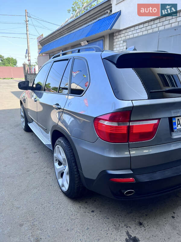 Внедорожник / Кроссовер BMW X5 2010 в Киеве