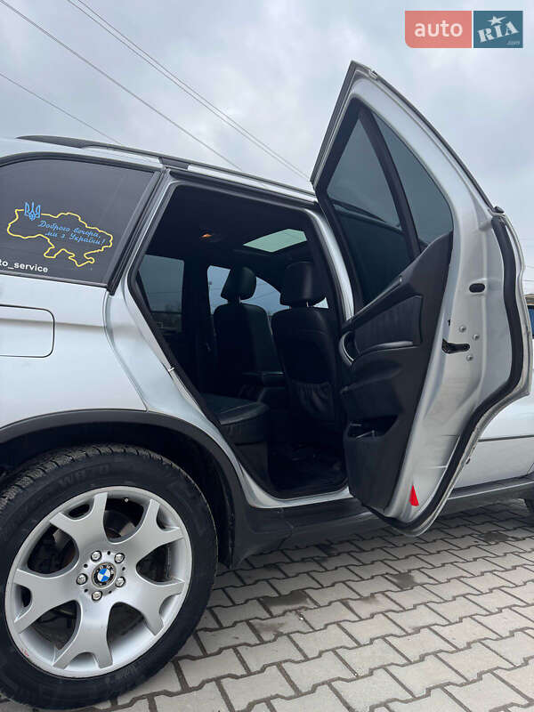 Внедорожник / Кроссовер BMW X5 2003 в Хотине