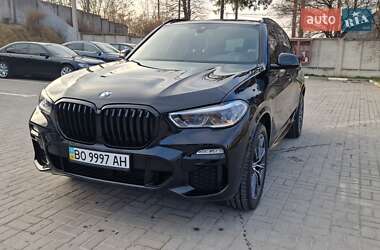 Внедорожник / Кроссовер BMW X5 2019 в 