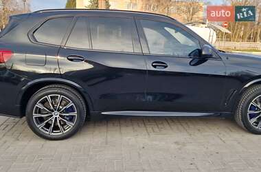 Внедорожник / Кроссовер BMW X5 2019 в 