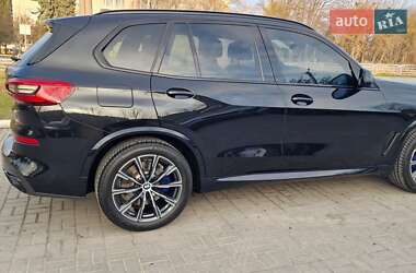 Внедорожник / Кроссовер BMW X5 2019 в 