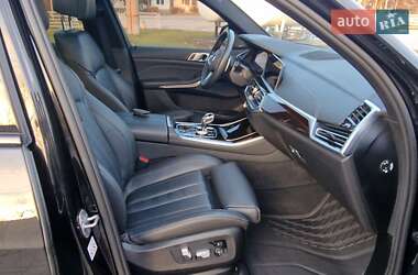 Внедорожник / Кроссовер BMW X5 2019 в 