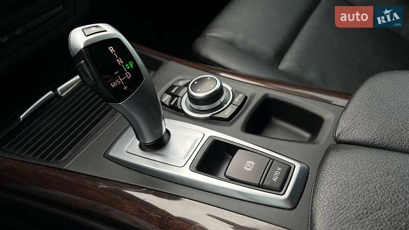 Позашляховик / Кросовер BMW X5 2012 в Львові