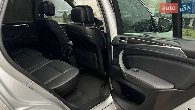 Позашляховик / Кросовер BMW X5 2012 в Львові