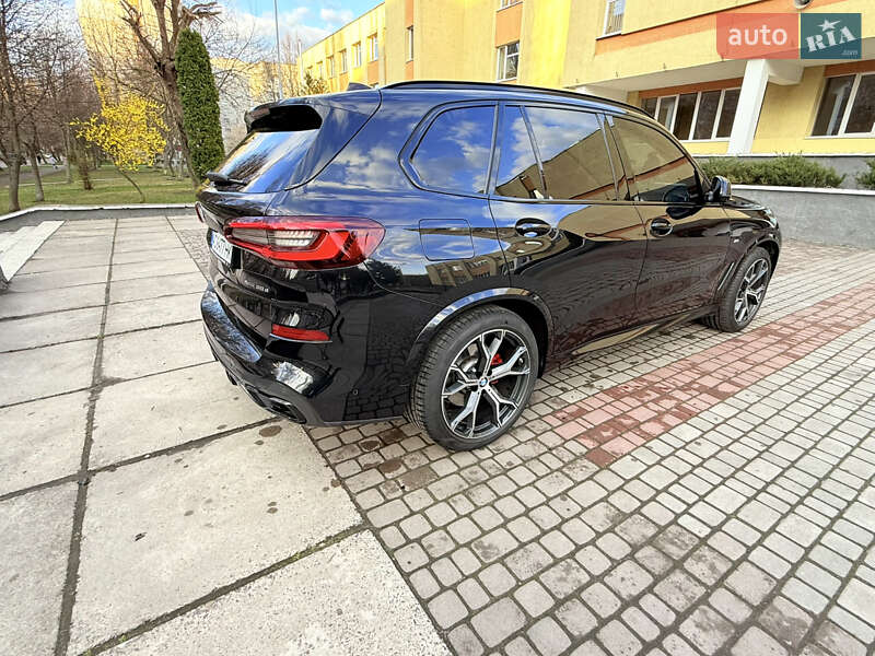 Позашляховик / Кросовер BMW X5 2022 в Луцьку