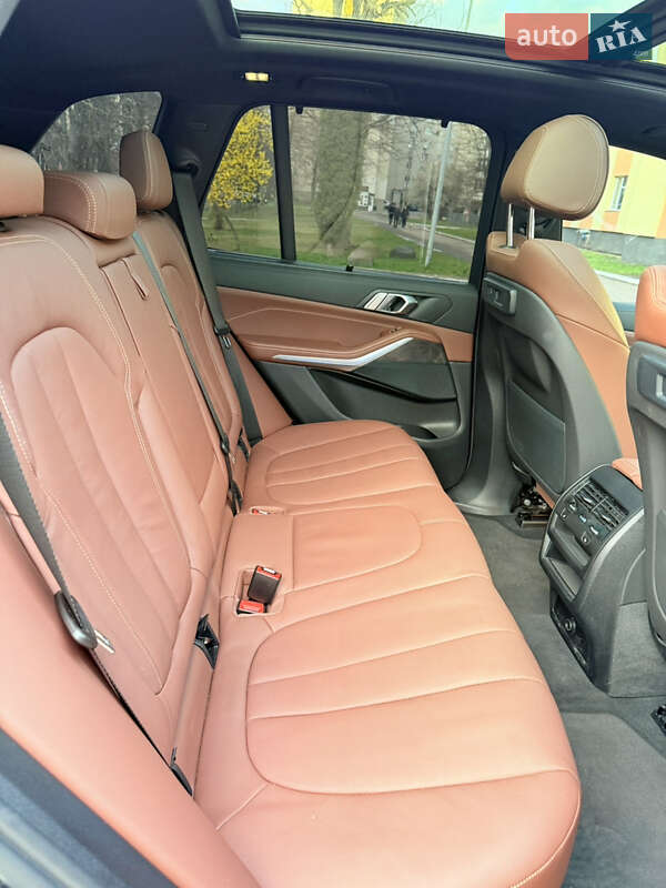 Позашляховик / Кросовер BMW X5 2022 в Луцьку