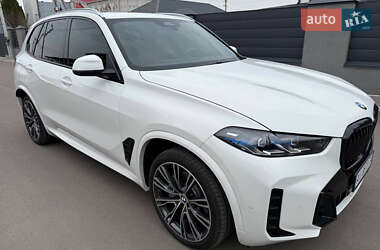 Внедорожник / Кроссовер BMW X5 2024 в 