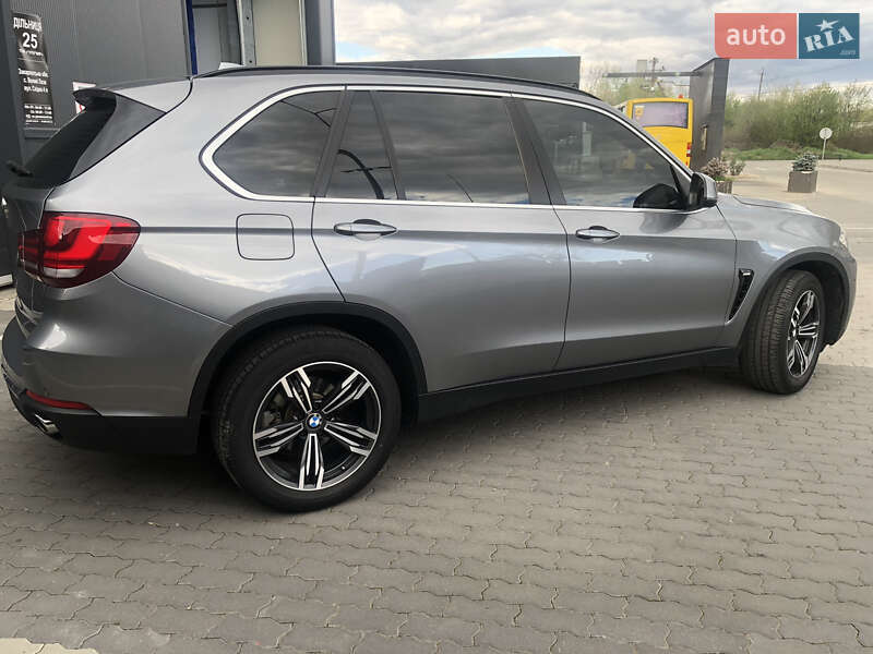 Позашляховик / Кросовер BMW X5 2017 в Ужгороді фото 5 Позашляховик / Кросовер BMW X5 2017 в Ужгороді