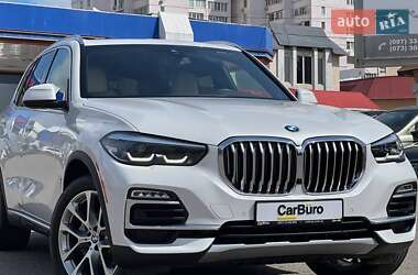Внедорожник / Кроссовер BMW X5 2019 в 