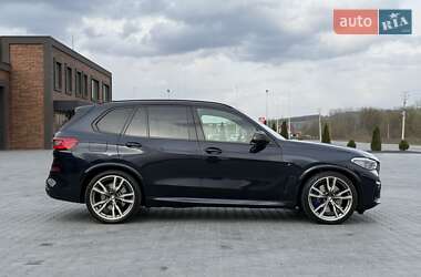 Позашляховик / Кросовер BMW X5 2019 в 