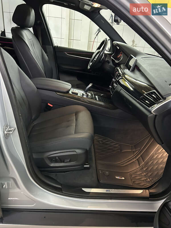 Позашляховик / Кросовер BMW X5 2017 в Житомирі