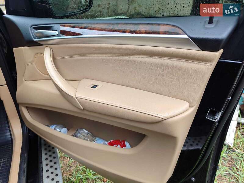 Внедорожник / Кроссовер BMW X5 2011 в Новомосковске