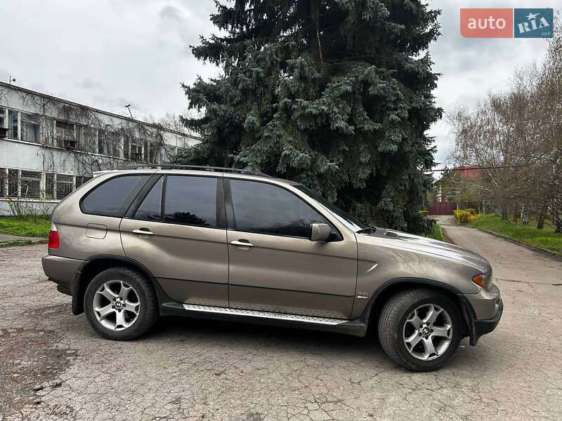 Внедорожник / Кроссовер BMW X5 2005 в Днепре