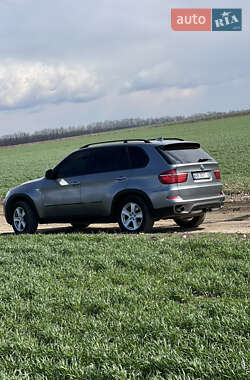 Позашляховик / Кросовер BMW X5 2012 в 