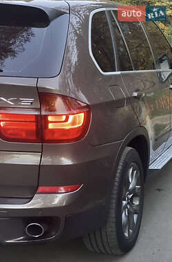 Внедорожник / Кроссовер BMW X5 2011 в 