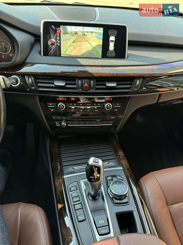 Позашляховик / Кросовер BMW X5 2014 в Дніпрі