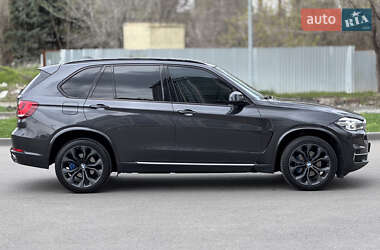 Позашляховик / Кросовер BMW X5 2014 в 