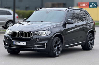 Позашляховик / Кросовер BMW X5 2014 в 