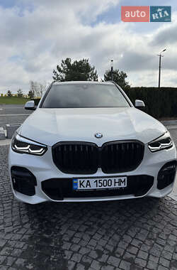 Внедорожник / Кроссовер BMW X5 2022 в 