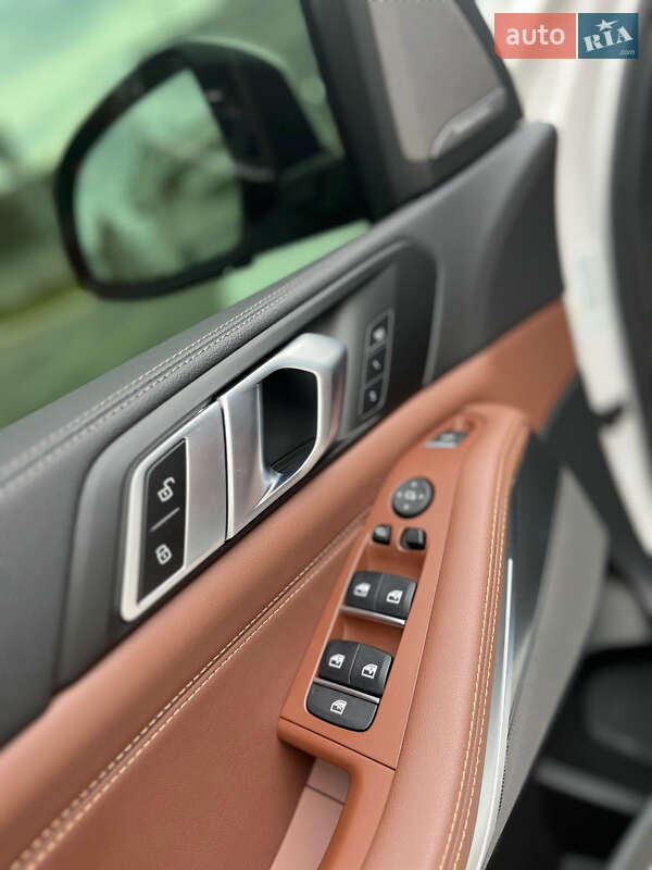 Внедорожник / Кроссовер BMW X5 2022 в Днепре