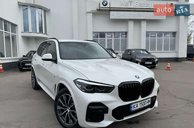Внедорожник / Кроссовер BMW X5 2022 в 