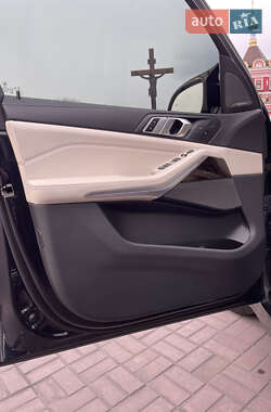 Внедорожник / Кроссовер BMW X5 2020 в 