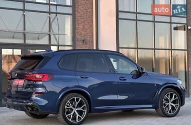 Позашляховик / Кросовер BMW X5 2019 в 